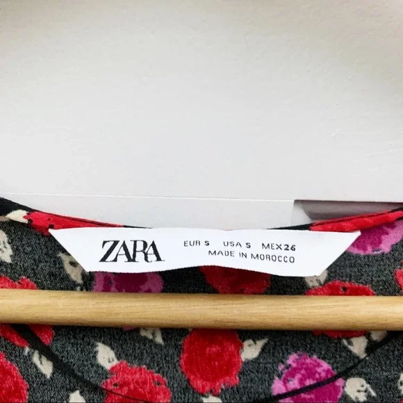 Zara Floral Maxi Dress - Picture 10 of 10